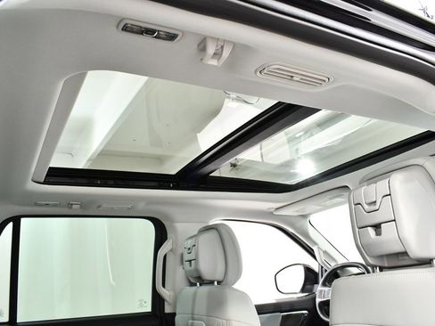 New 2026 Ford Expedition Max Platinum AWD/4WD image 18