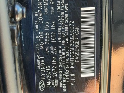 Used 2016 Hyundai Veloster Turbo image 30