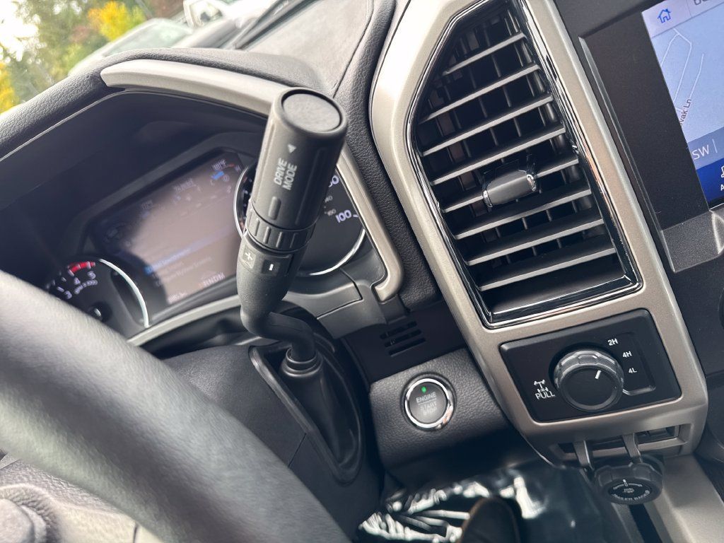 Used 2020 Ford F350 Lariat w/ Lariat Ultimate Package AWD/4WD image 28