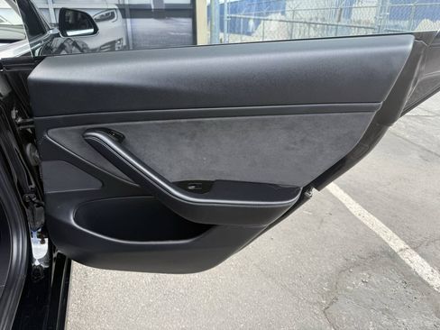 Used 2018 Tesla Model 3 Long Range AWD/4WD image 26