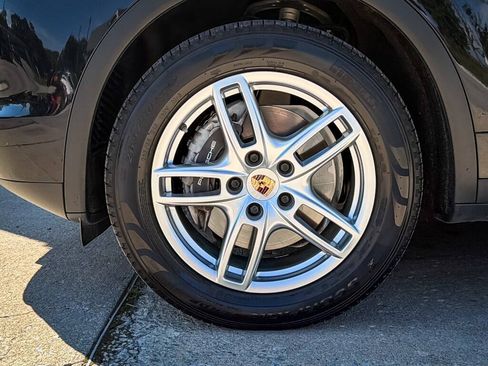 Used 2014 Porsche Cayenne Diesel AWD/4WD image 7