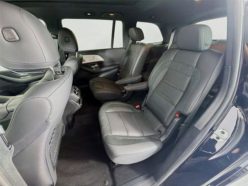 Used 2024 Mercedes-Benz GLS 63 AMG 4MATIC image 19