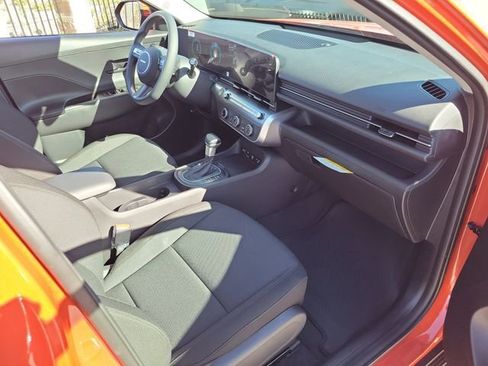 New 2026 Hyundai Kona SE image 17