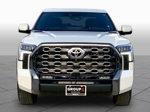 Used 2024 Toyota Tundra Platinum AWD/4WD image 4