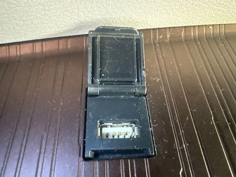 Used 2024 Toyota Sienna LE image 36