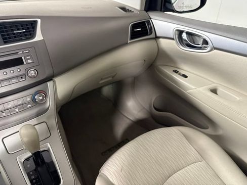 Used 2014 Nissan Sentra SV FWD image 26