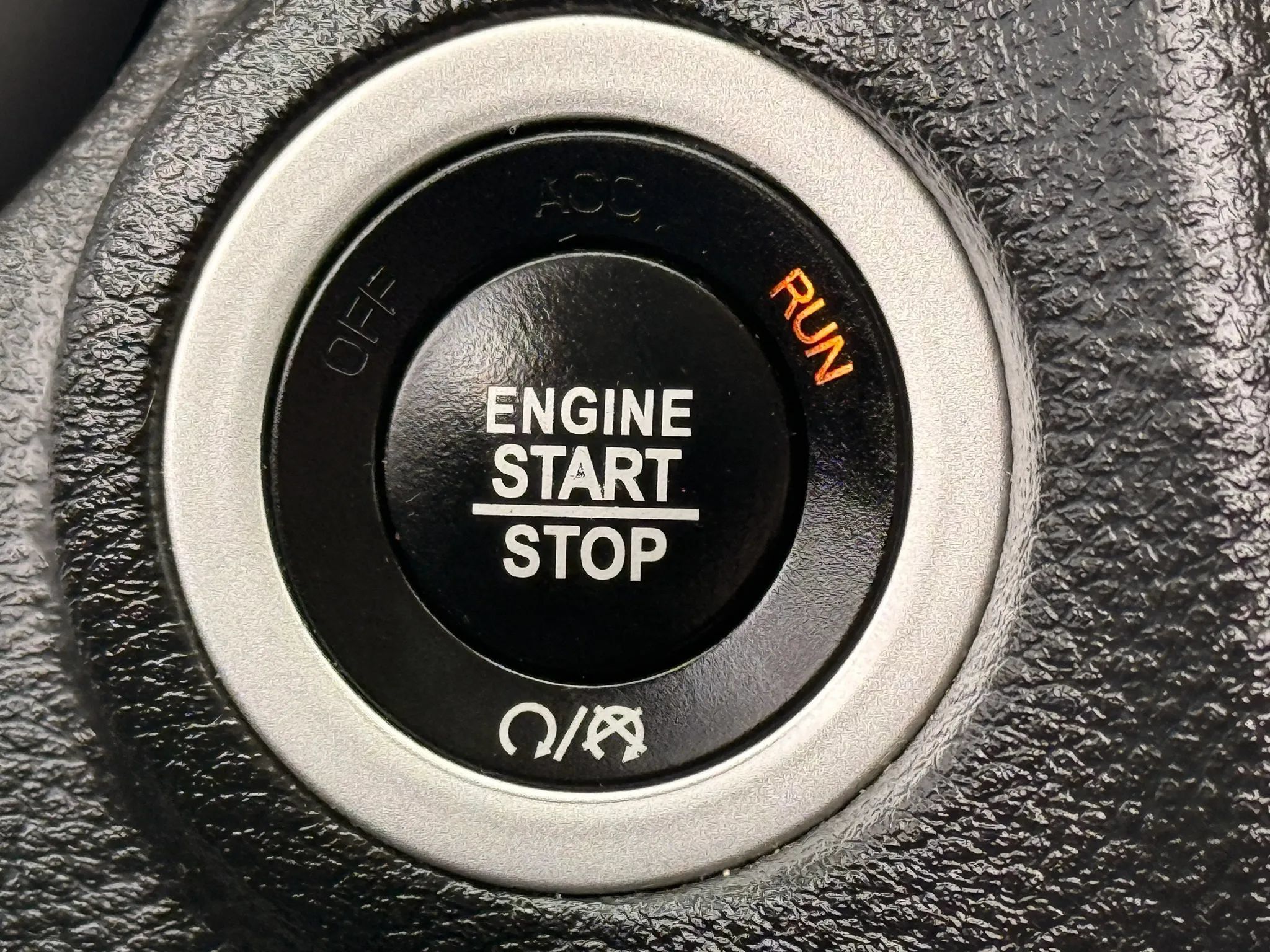 Used 2020 Dodge Journey SE w/ SE Popular Equipment Group FWD image 25