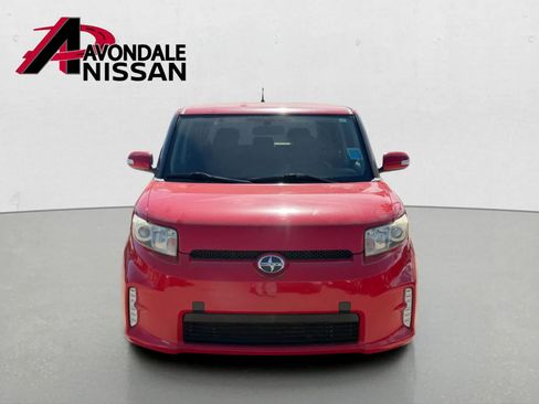 Used 2014 Scion xB FWD image 9