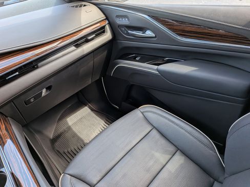 Certified 2024 Cadillac Escalade Premium Luxury w/ LPO, Floor Liner Package AWD/4WD image 16