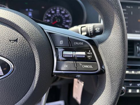 Used 2020 Kia Optima LX image 23