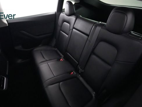 Used 2022 Tesla Model Y Performance image 24