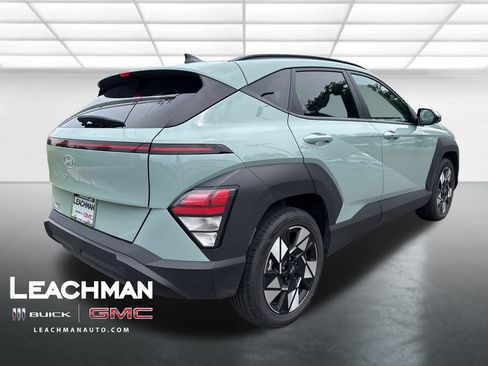 Used 2025 Hyundai Kona SEL FWD image 3