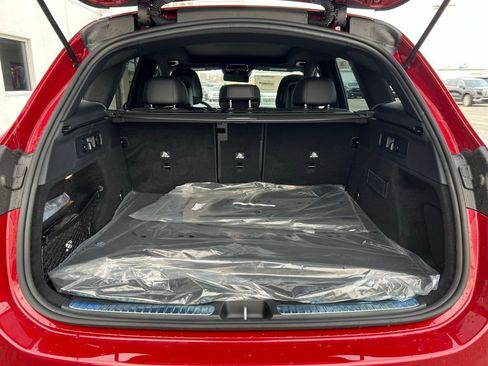 Used 2026 Mercedes-Benz GLC 300 image 28