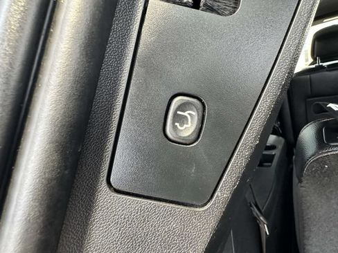 Used 2018 Dodge Grand Caravan GT FWD image 22