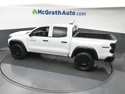 Used 2023 Chevrolet Colorado Trail Boss w/ LPO, Dark Essentials Package AWD/4WD image 22