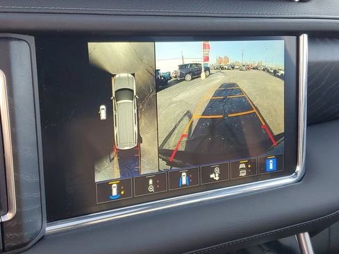 Used 2023 GMC Yukon Denali image 21