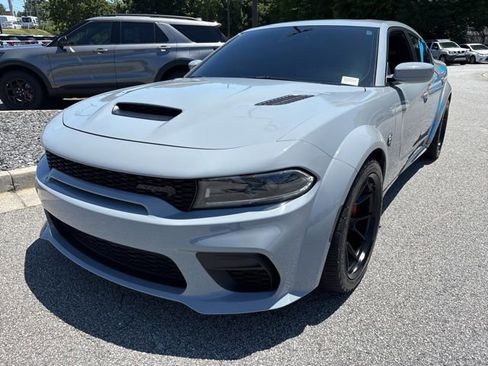 Used 2022 Dodge Charger SRT Hellcat RWD image 4