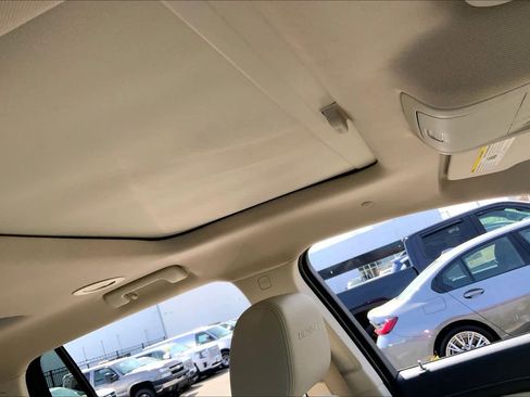 Used 2020 GMC Acadia Denali AWD/4WD image 19