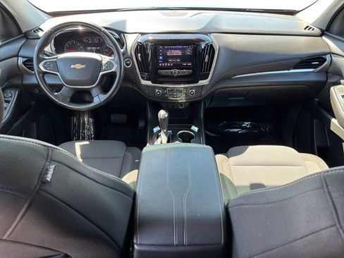 Used 2020 Chevrolet Traverse LT FWD image 12