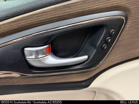 Used 2015 Chrysler 200 C w/ Navigation & Sound Group I image 24