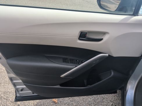 Certified 2023 Toyota Corolla Cross L image 14