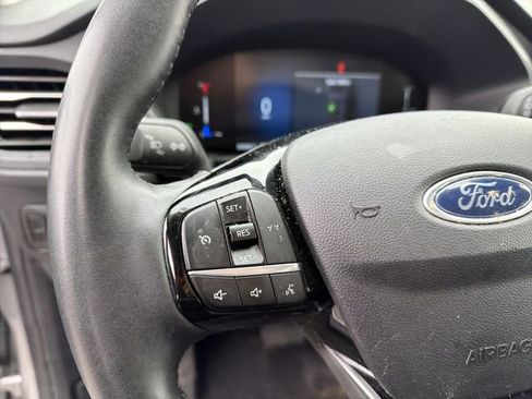 Used 2023 Ford Escape Active image 17