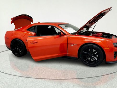 Used 2013 Chevrolet Camaro ZL1 RWD image 14