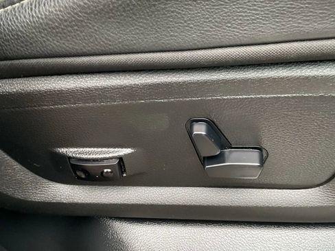 Used 2017 RAM 1500 Limited image 52