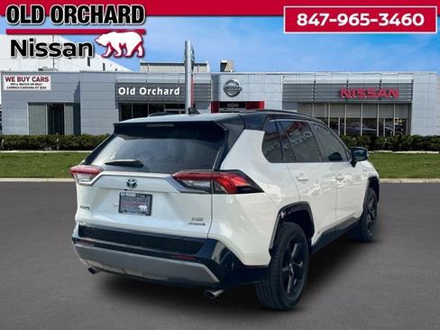 Used 2020 Toyota RAV4 XSE AWD/4WD image 4