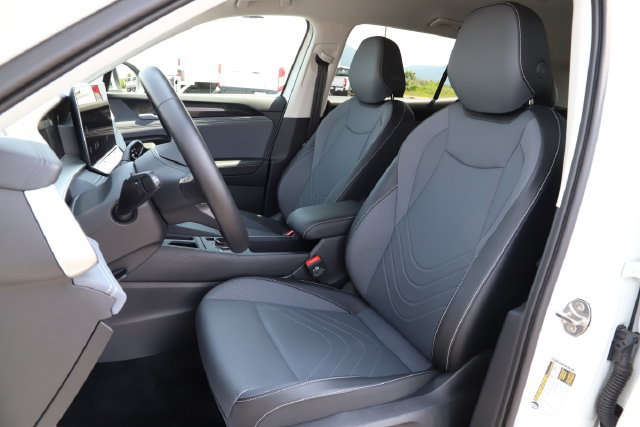 Used 2026 Volkswagen Tiguan SE AWD/4WD image 10