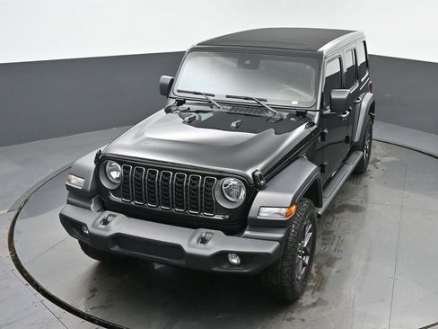 Used 2024 Jeep Wrangler Sport S image 38