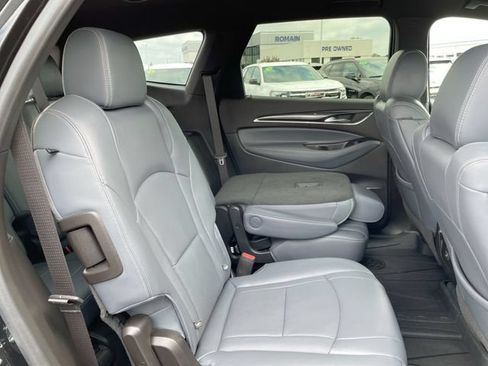 Used 2022 Buick Enclave Essence w/ Sport Touring Edition FWD image 15