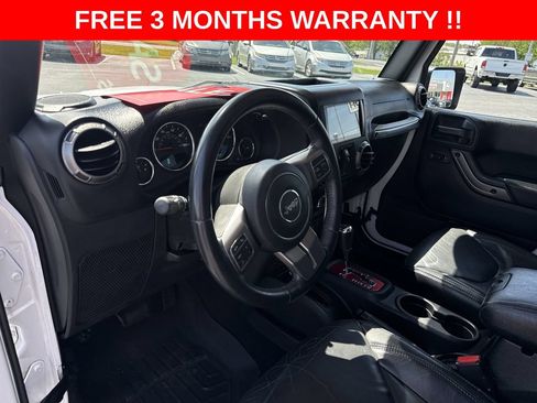 Used 2018 Jeep Wrangler Unlimited Sahara AWD/4WD image 21