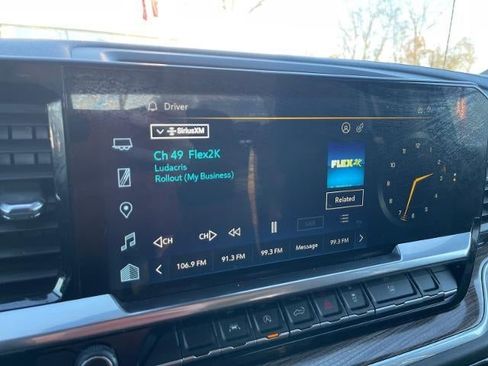 Used 2023 Chevrolet Silverado 1500 LT image 12