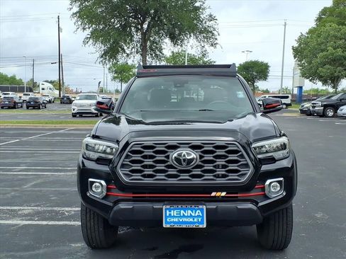 Used 2020 Toyota Tacoma TRD Off-Road w/ Technology Package AWD/4WD image 13