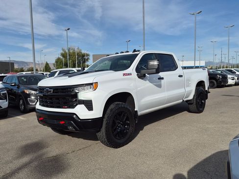 Used 2026 Chevrolet Silverado 1500 LT Trail Boss w/ Convenience Package II AWD/4WD image 8