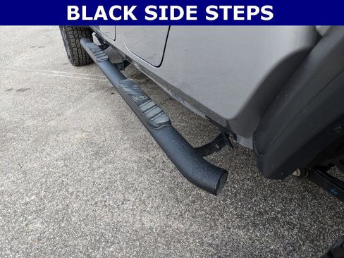 Used 2021 Jeep Gladiator Sport image 6