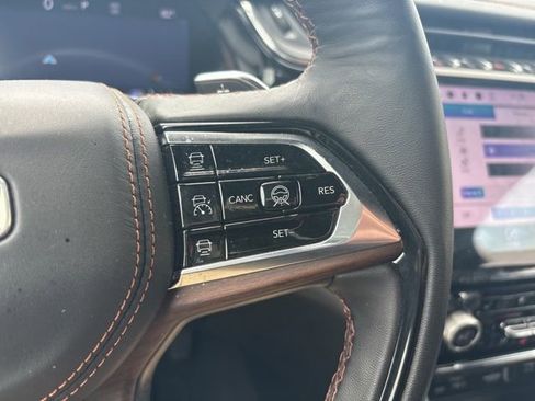 Used 2023 Jeep Grand Cherokee Summit w/ Luxury Tech Group V AWD/4WD image 35
