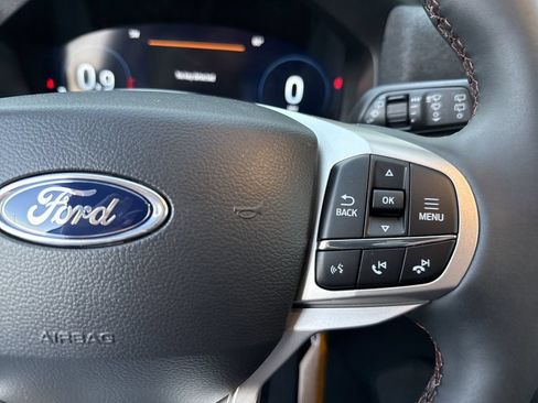 New 2026 Ford Explorer Active w/ Active Comfort Package RWD image 36