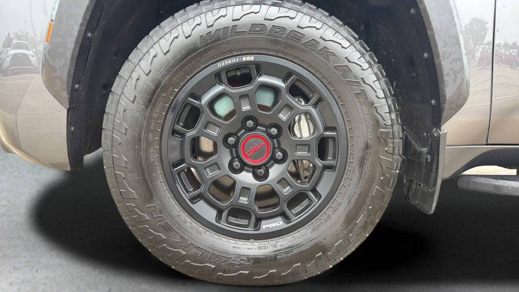 Used 2025 Toyota Sequoia TRD Pro AWD/4WD image 33