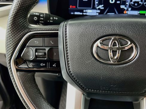 Used 2024 Toyota Tundra Capstone AWD/4WD image 18
