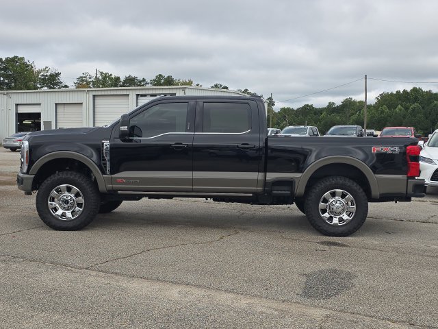 Used 2026 Ford F350 King Ranch w/ FX4 Off-Road Package AWD/4WD image 2