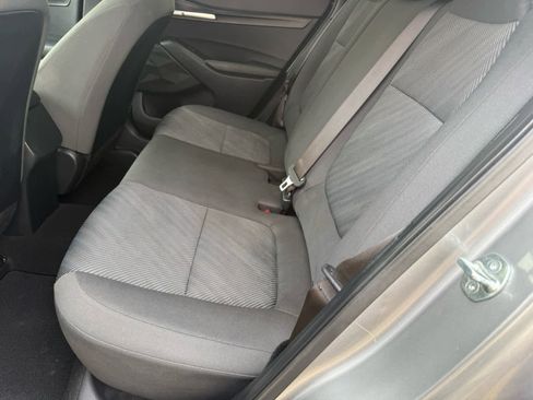 Used 2023 Kia Seltos LX image 5