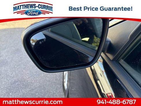 Certified 2021 Ford Escape SE image 8