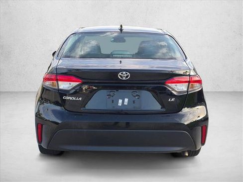 Used 2023 Toyota Corolla LE FWD image 6
