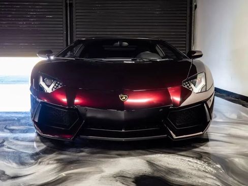 Used 2013 Lamborghini Aventador LP 700-4 image 3