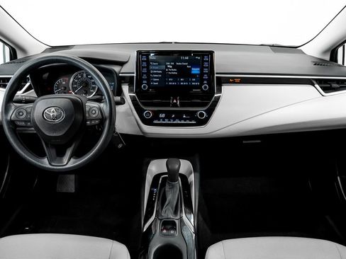 Used 2021 Toyota Corolla LE image 20