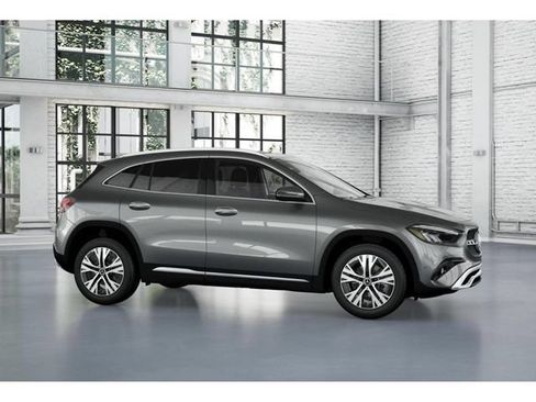 Used 2026 Mercedes-Benz GLA 250 4MATIC image 14