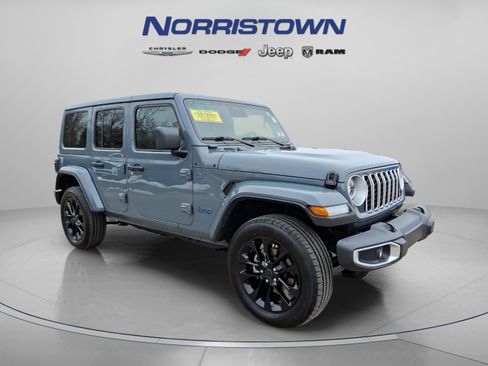 Certified 2025 Jeep Wrangler Sahara w/ Safety Group image 1