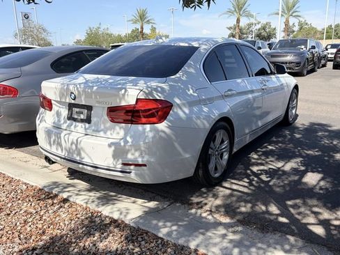 Used 2018 BMW 330i Sedan RWD image 5